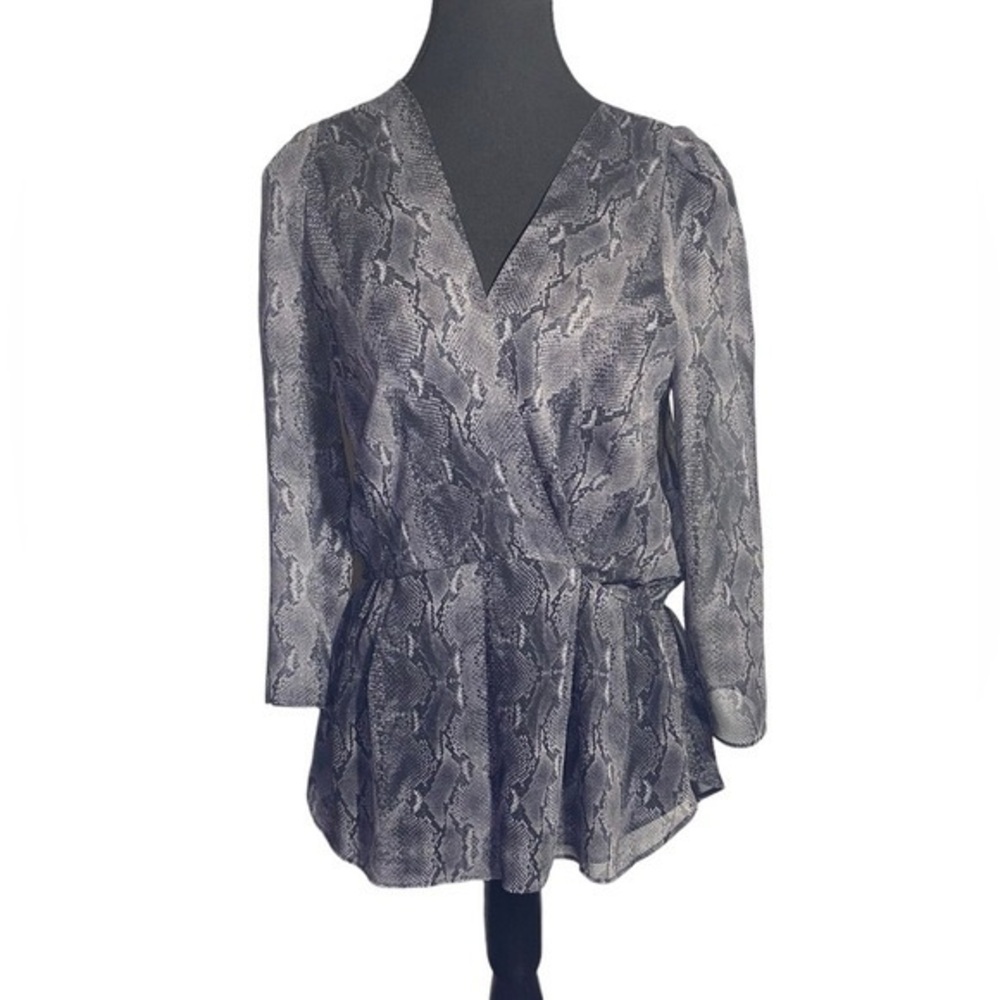 Aritzia Babaton Silk Blouse Snakeskin Pattern Women’s Small